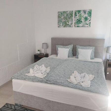 Veronika Rooms Heviz Bagian luar foto