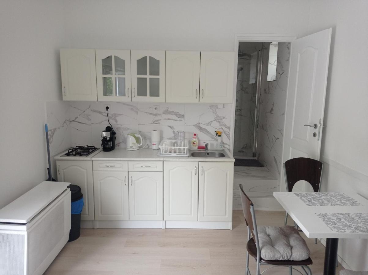 Veronika Rooms Heviz Bagian luar foto