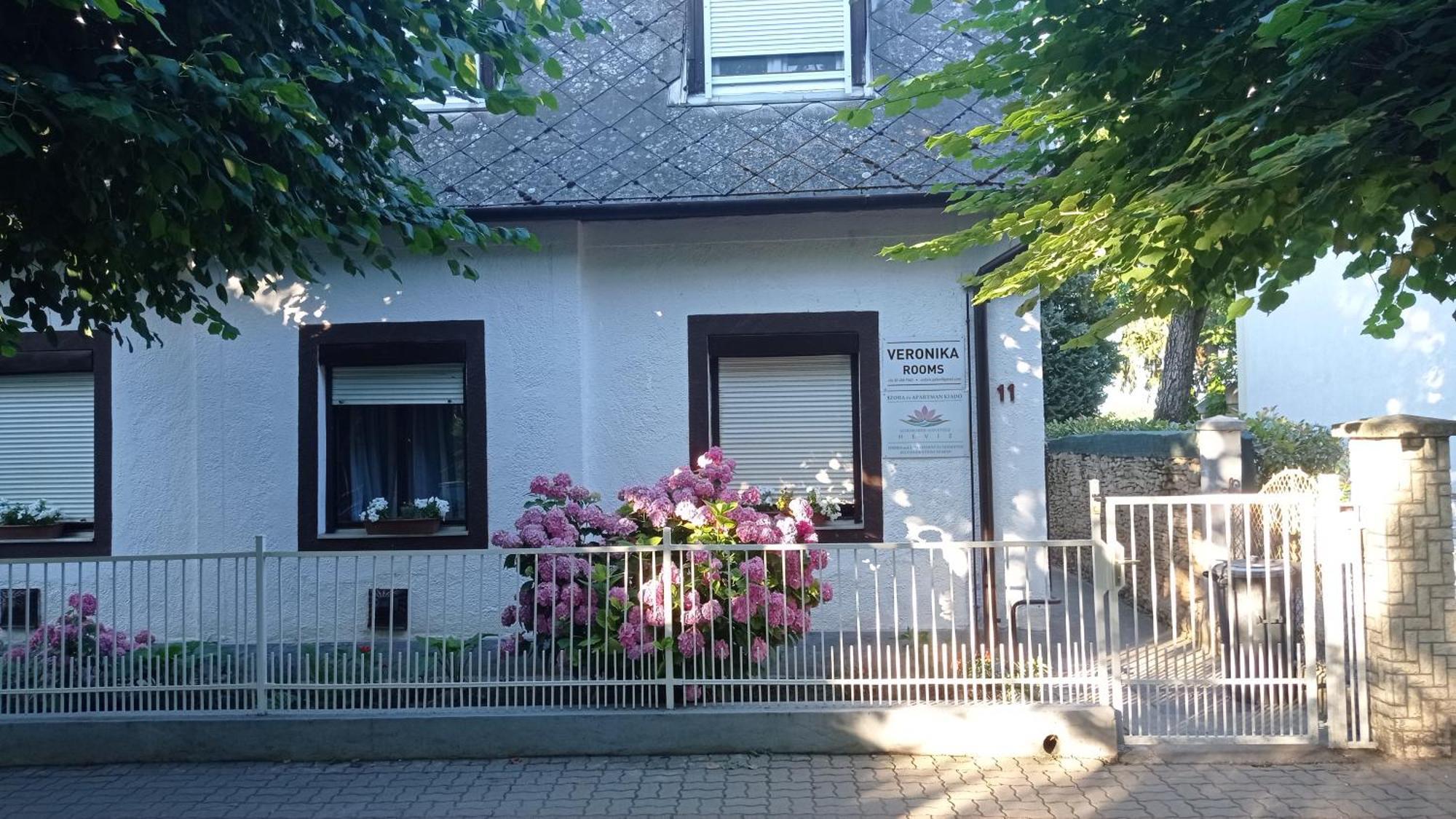 Veronika Rooms Heviz Bagian luar foto